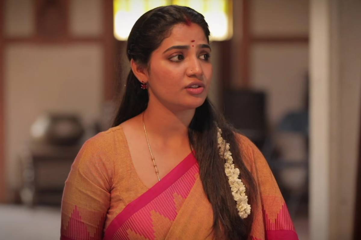 விஜய் டிவியின் 'அழகே அழகு' நாயகி அன்ஷிதாவுக்கு மலையாளத்தில் புதிய வாய்ப்பு: ரீமேக் தொடரா?